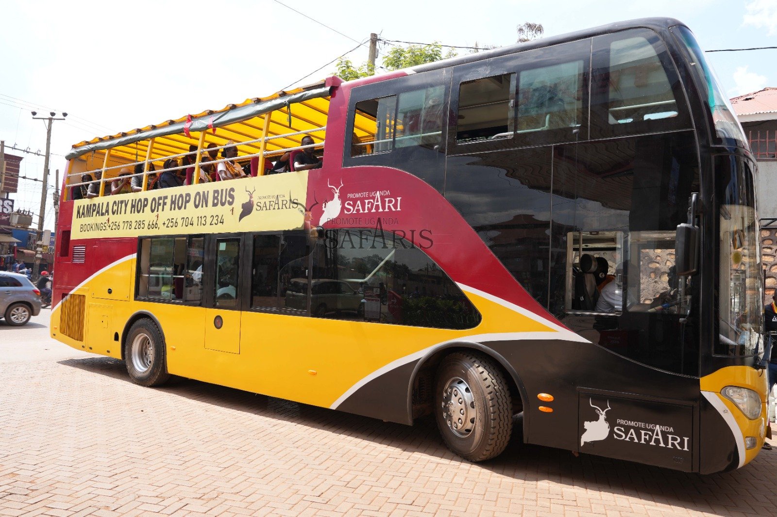 Entebbe Lakeside Heritage & Botanical Sightseeing Bus Tour